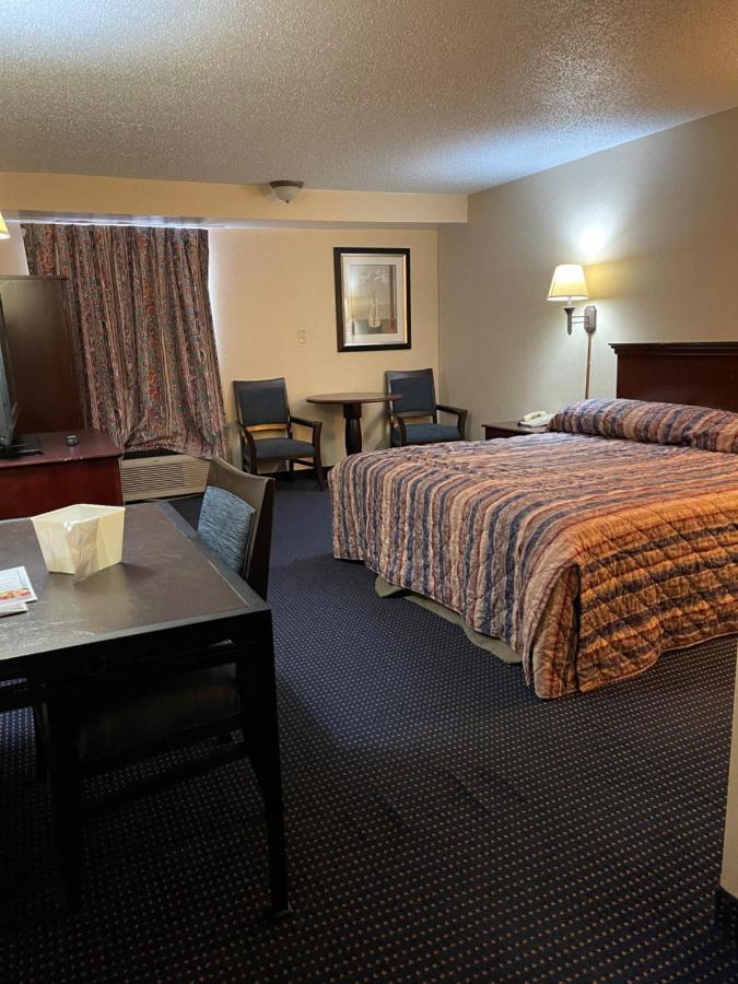 Budget Inn Temple Hills Exterior photo