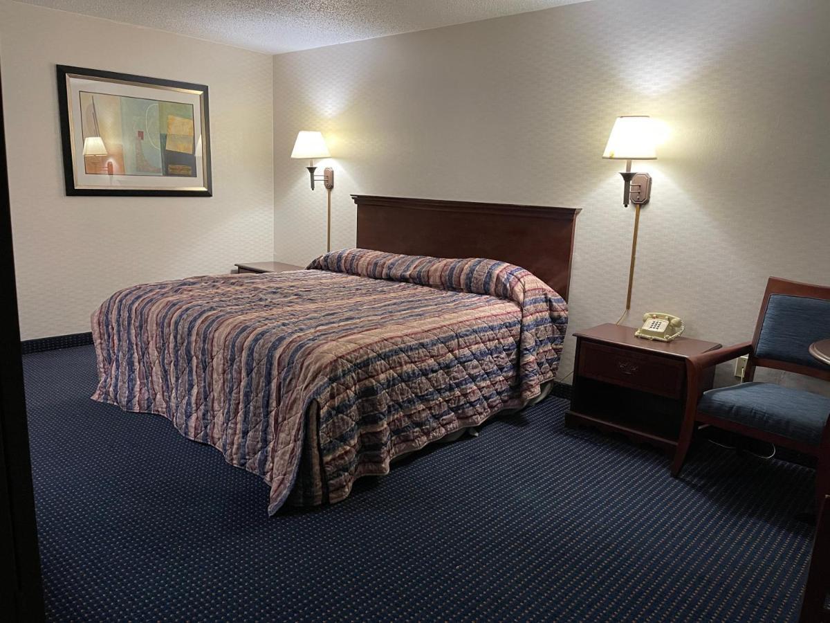 Budget Inn Temple Hills Exterior photo